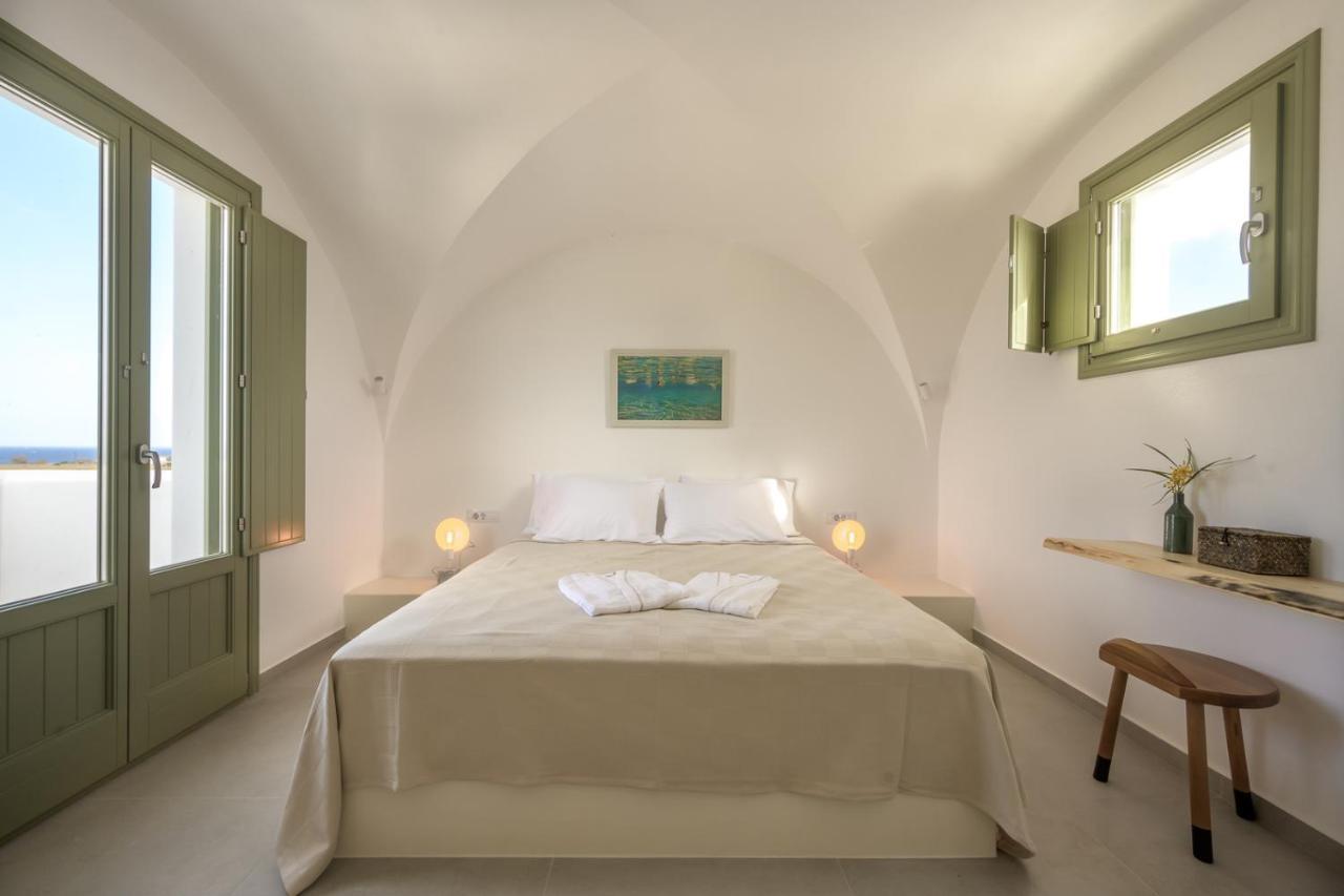 Oia Kissiri - Private Pool Villas Екстериор снимка
